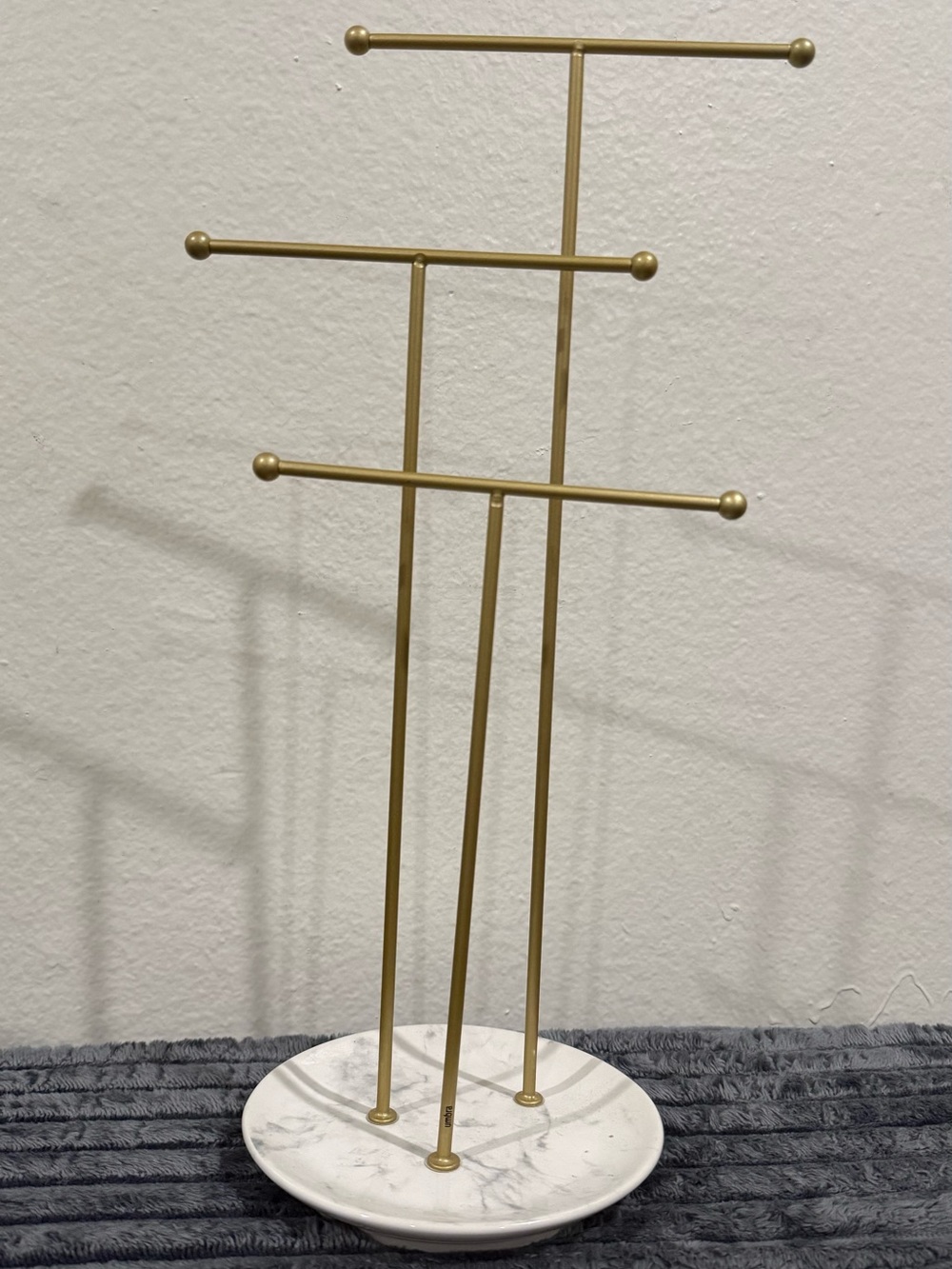 Umbra White Jewelry Stand Base